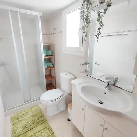 Апартаменты With Private Pool Just 3 Minutes From The Beach