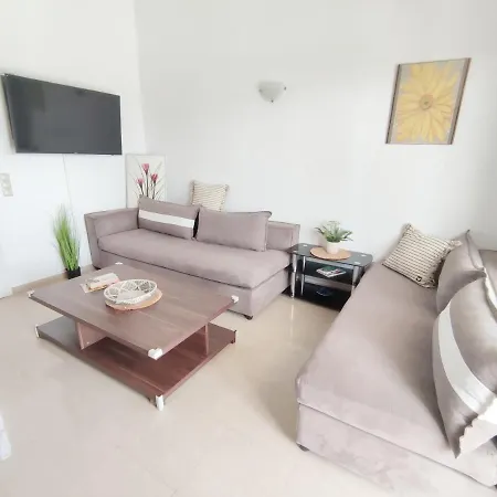 With Private Pool Just 3 Minutes From The Beach * Хараки