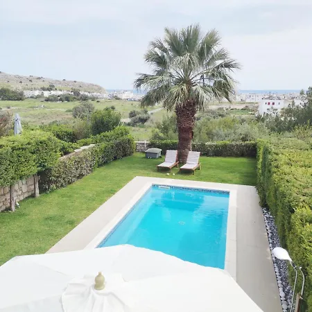 With Private Pool Just 3 Minutes From The Beach * Хараки