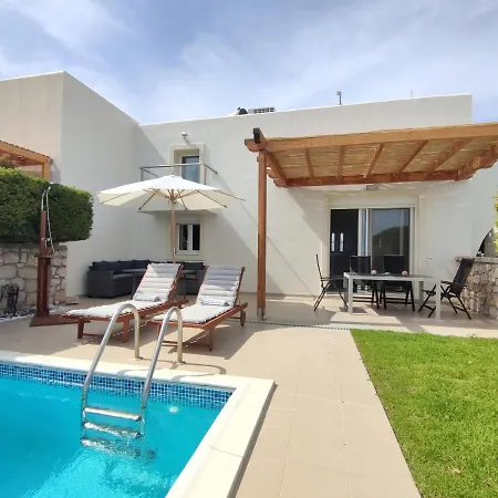 With Private Pool Just 3 Minutes From The Beach * Haráki