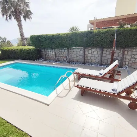 With Private Pool Just 3 Minutes From The Beach * Haráki